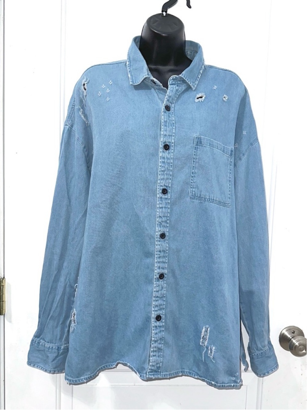 PACSUN Los Angeles Boxy Fit Unisex Distressed Denim Button Up Shirt, size Large